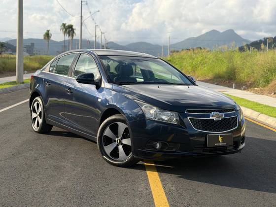 CHEVROLET CRUZE 1.8 LT 16V FLEX 4P AUTOMÁTICO CHEVROLET CRUZE 1.8 LT 16V FLEX 4P AUTOMÁTICO